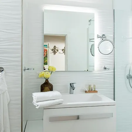 Techts Apartmenthaus ティメンドルファー・シュトラント