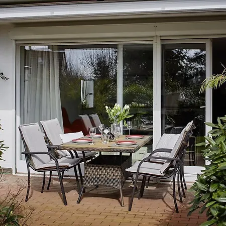Techts Apartmenthaus * ティメンドルファー・シュトラント